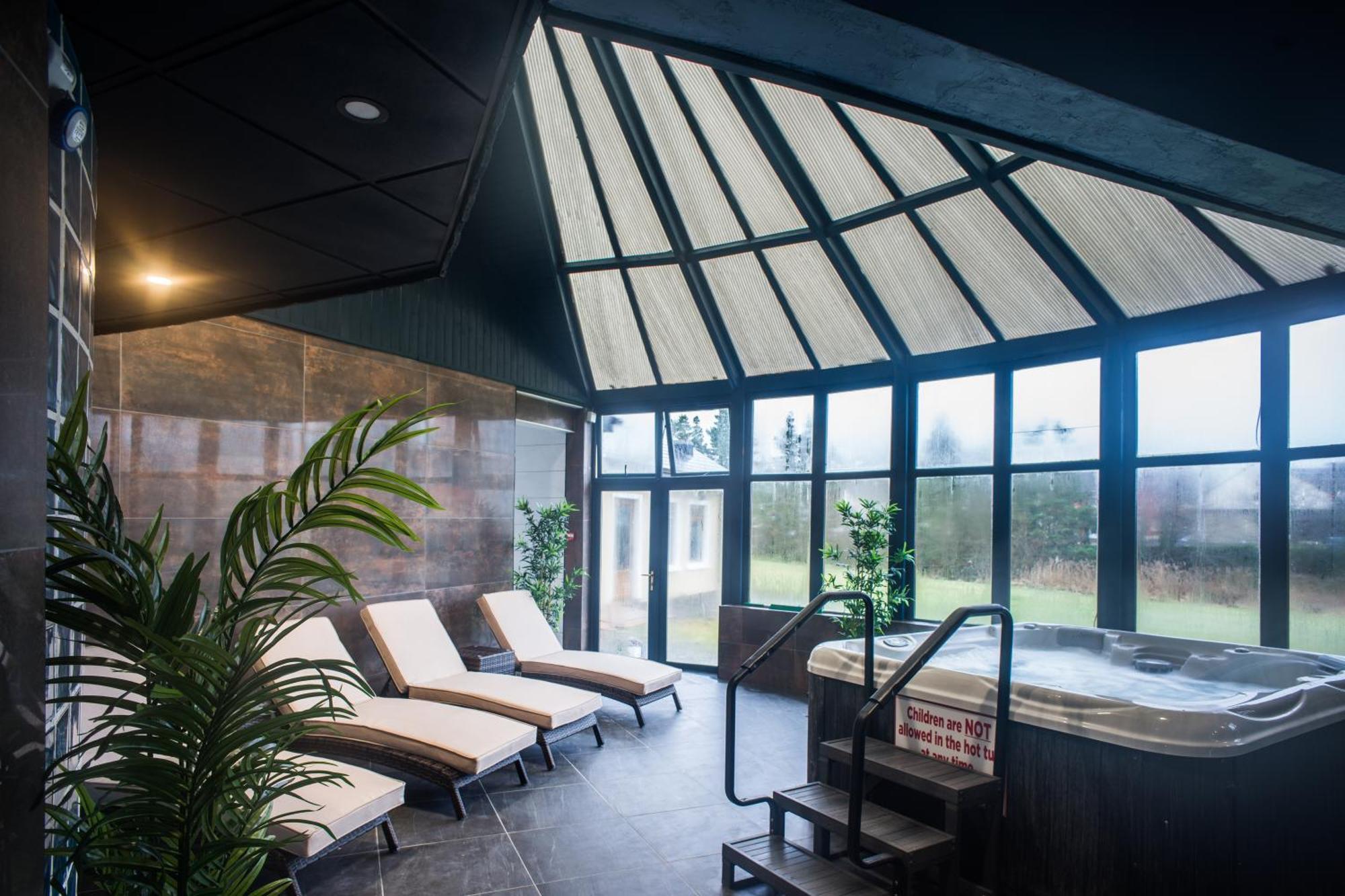 Holyrood Hotel - Leisure Centre & The Spa At Orchids Bundoran Exterior foto